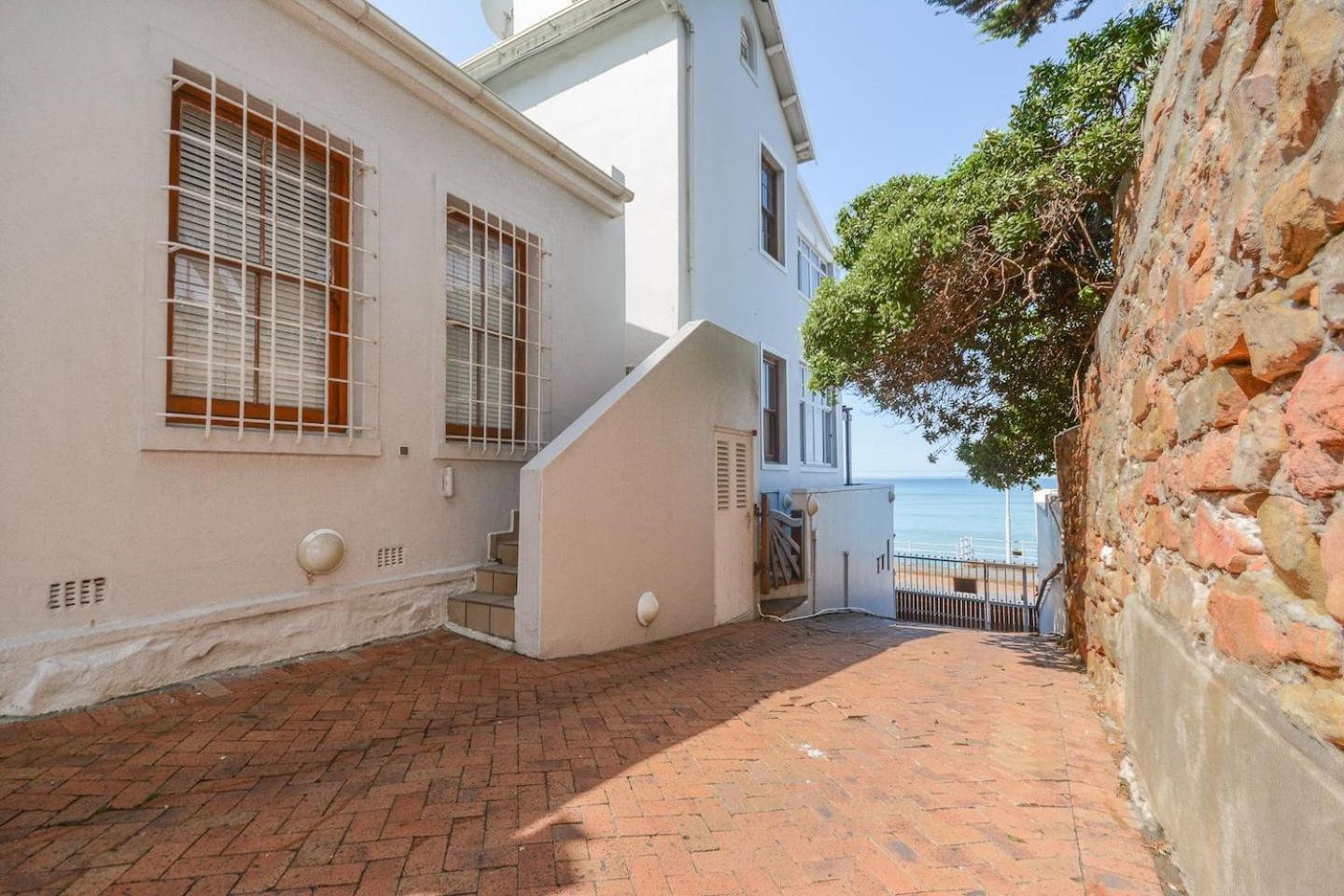 Oceanfront Penthouse Apartment Muizenberg Exterior foto